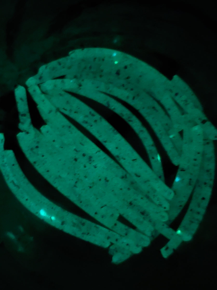 Da Fish Stick: Plankton Glow (Color Code 0016) – Water's Edge Baits