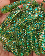 Load image into Gallery viewer, Cracked Emerald Glass (Color Code 0031)  Jumping Jack

